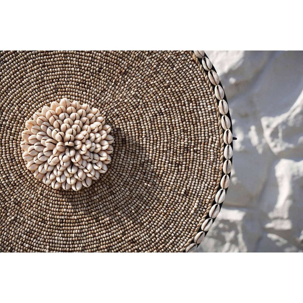 The Shell Guadeloupe on Stand - Natural White - LUXONAS HOME