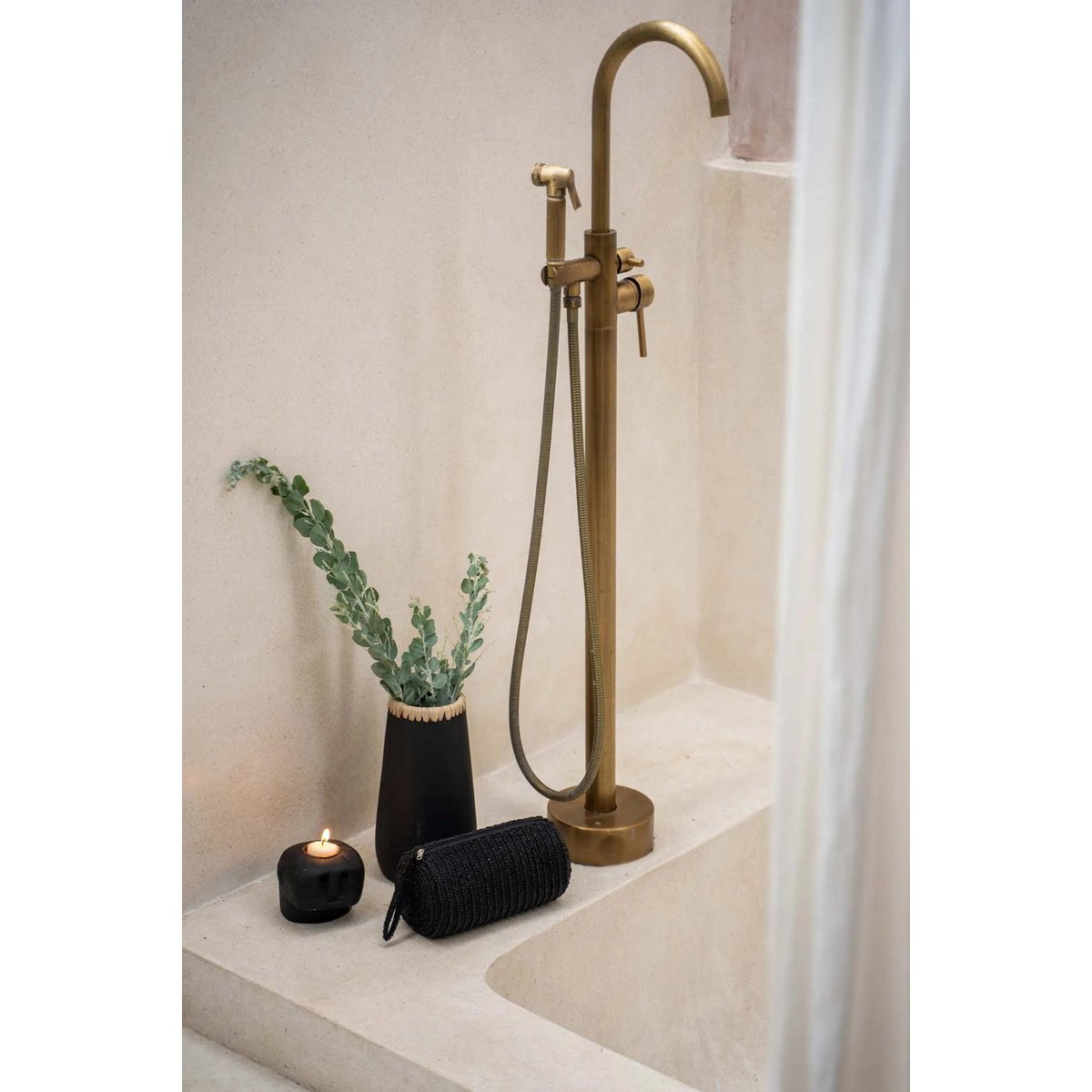 The Sneaky Vase - Black Natural - S - LUXONAS HOME