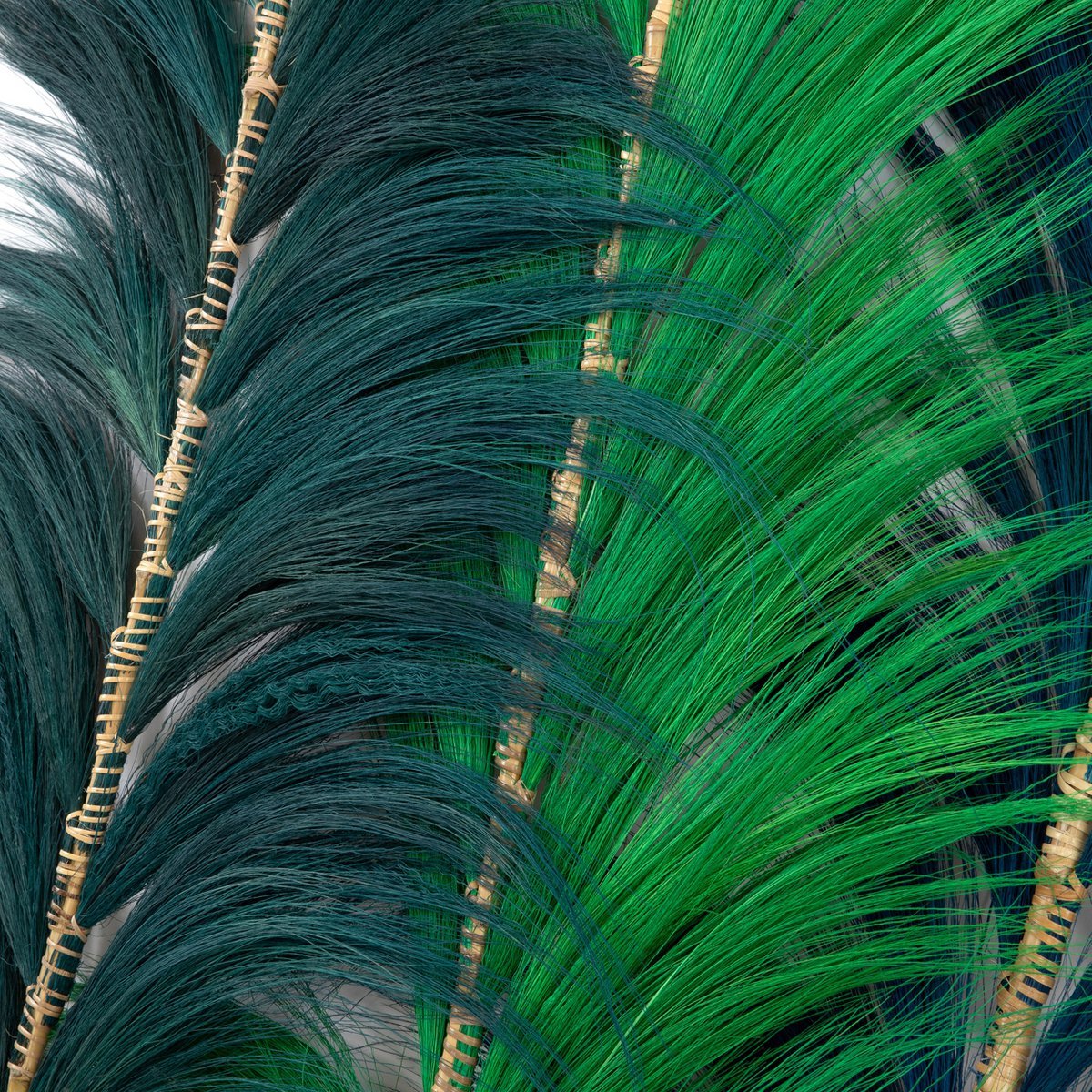 The Stunning Leaf - Emerald Green - LUXONAS HOME