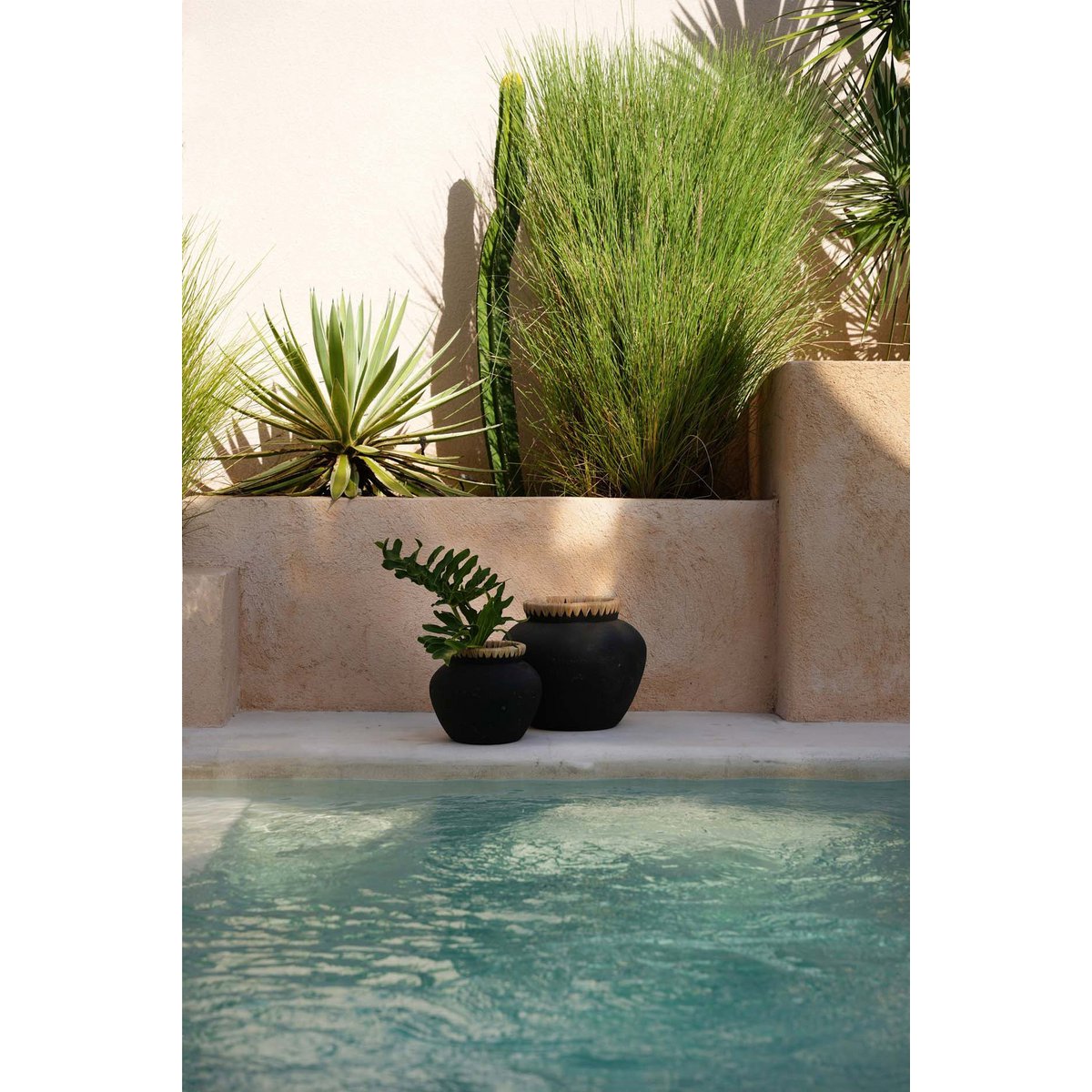 The Styly Vase - Black Natural - L - LUXONAS HOME