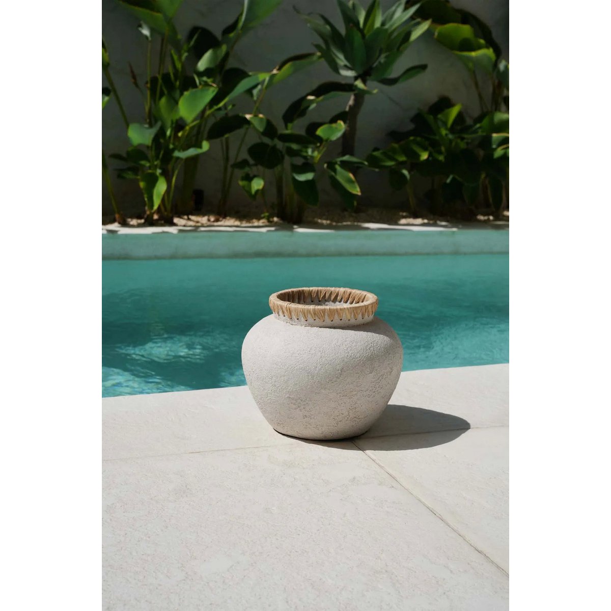 The Styly Vase - Concrete Natural - M - LUXONAS HOME