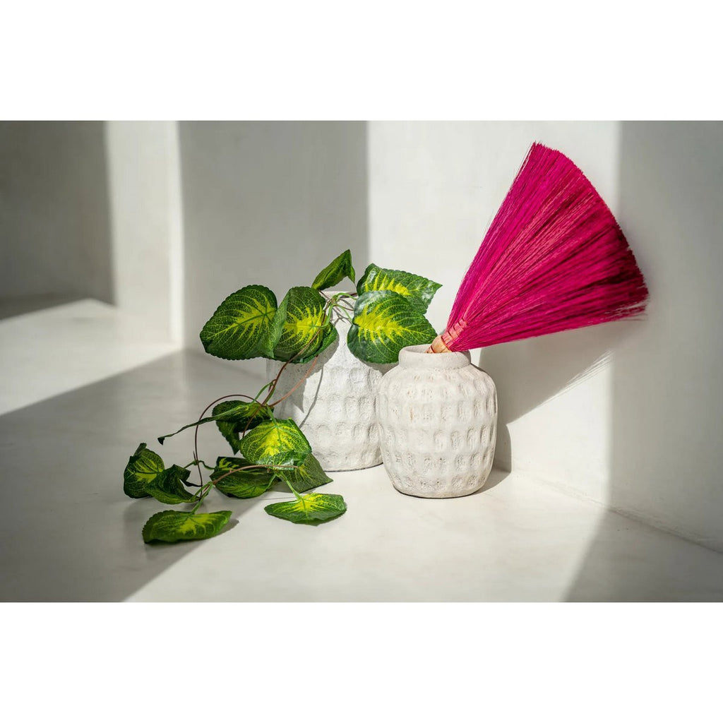 The Sweeping Brush - Pink - LUXONAS HOME