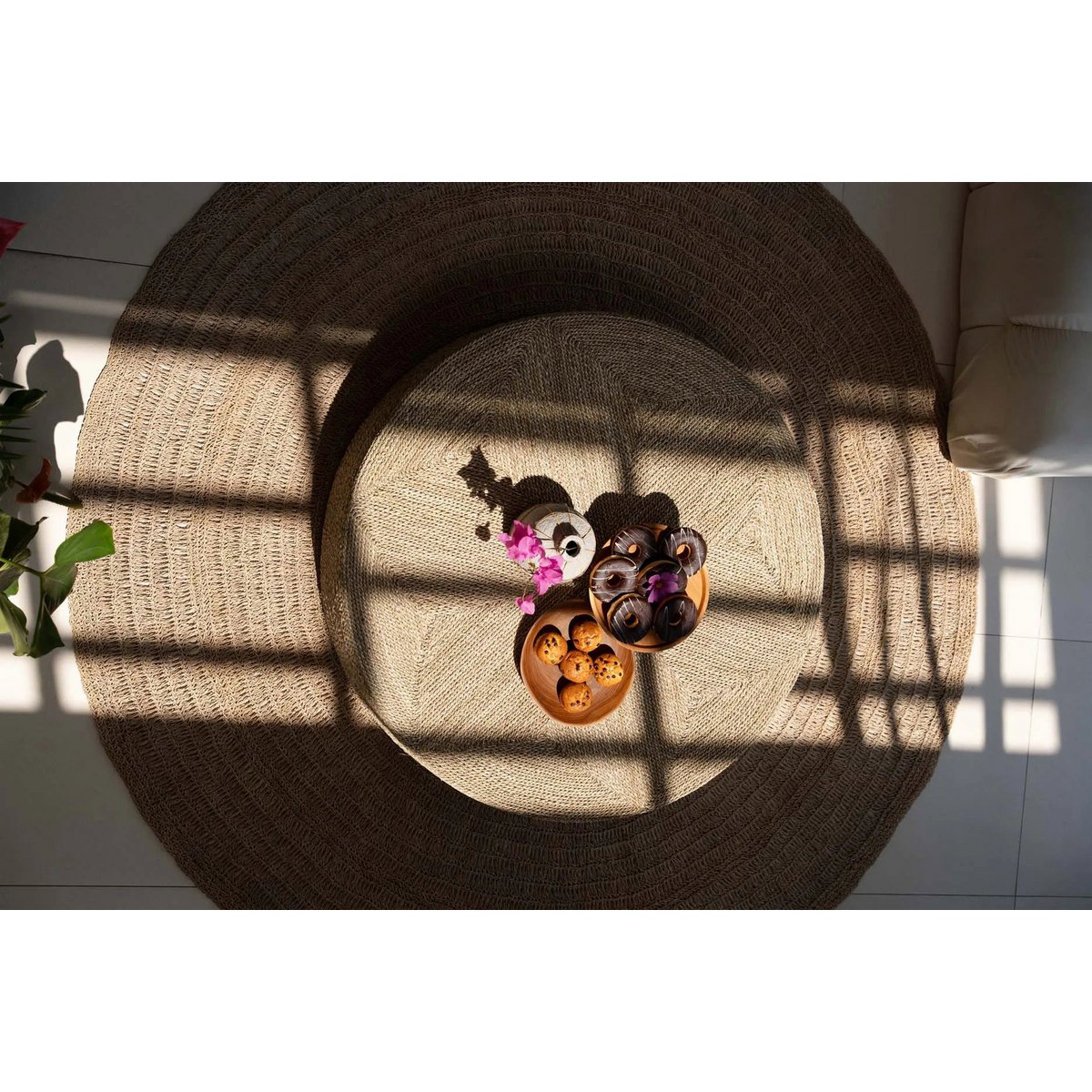 The Teak Root Organic Plate - LUXONAS HOME