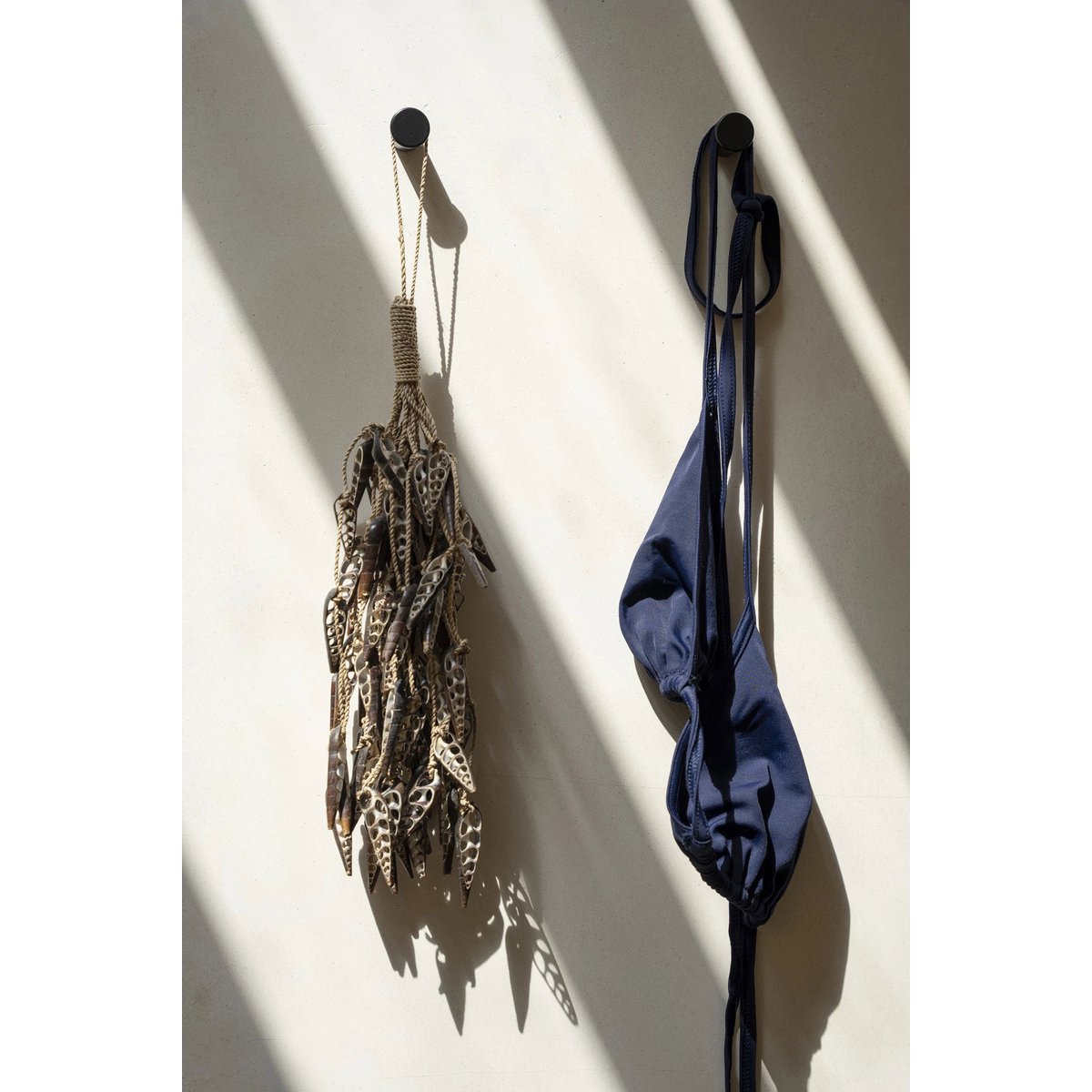 The Unicorn Shell Tassel - Brown - LUXONAS HOME