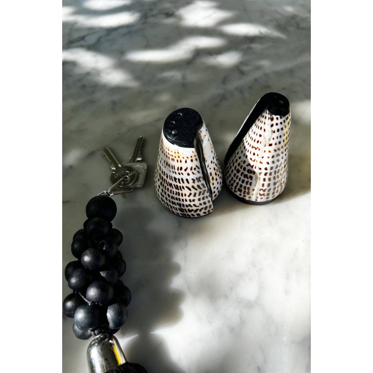 The Wooden Beads Keychain - Black - LUXONAS HOME