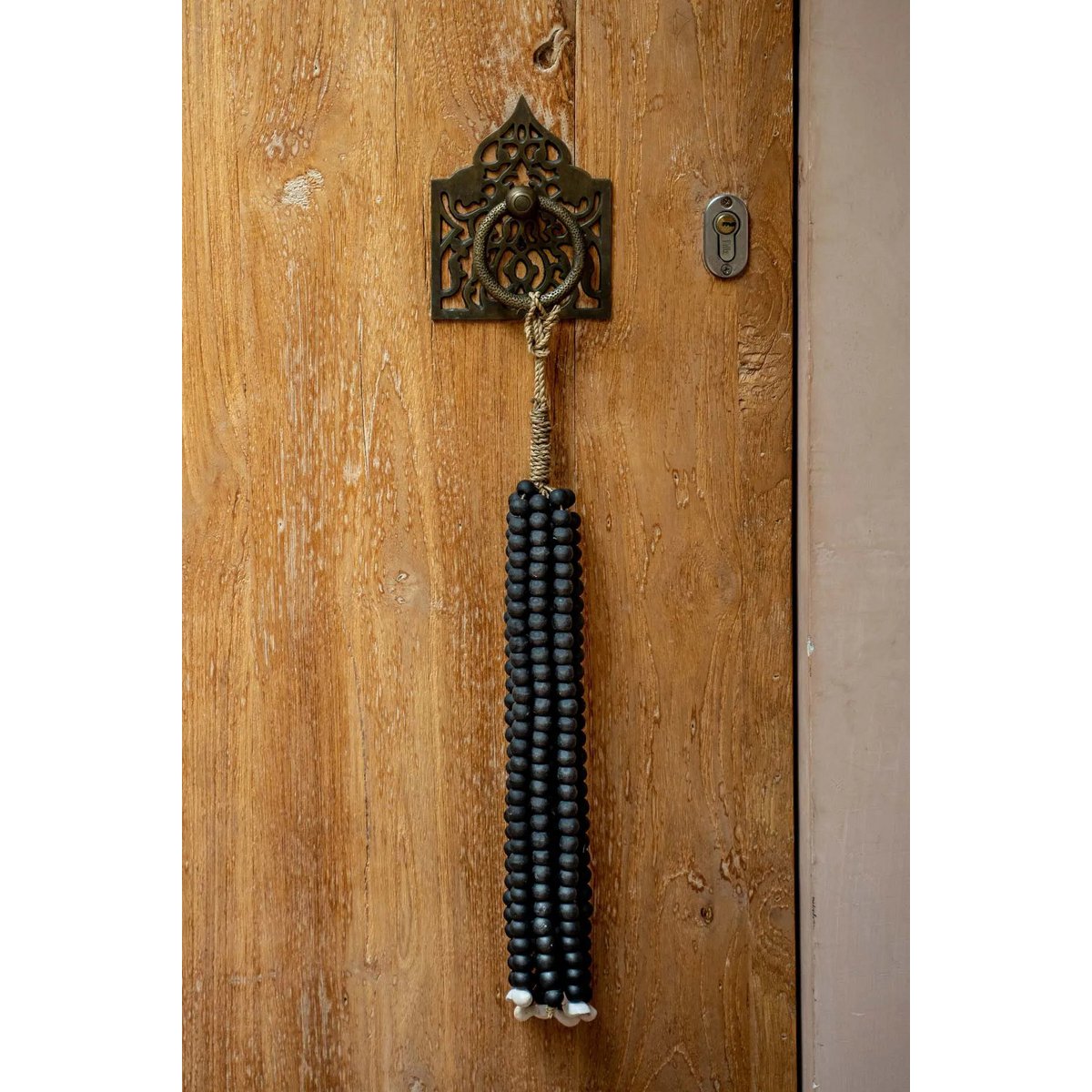 The Wooden Beads Tassel - Black - LUXONAS HOME