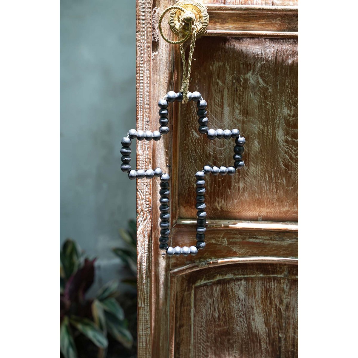 The Wooden Cross - Black - LUXONAS HOME