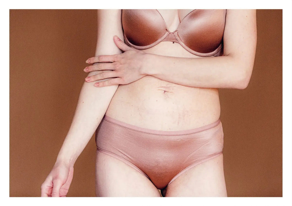 Traces of Motherhood Book - LUXONAS