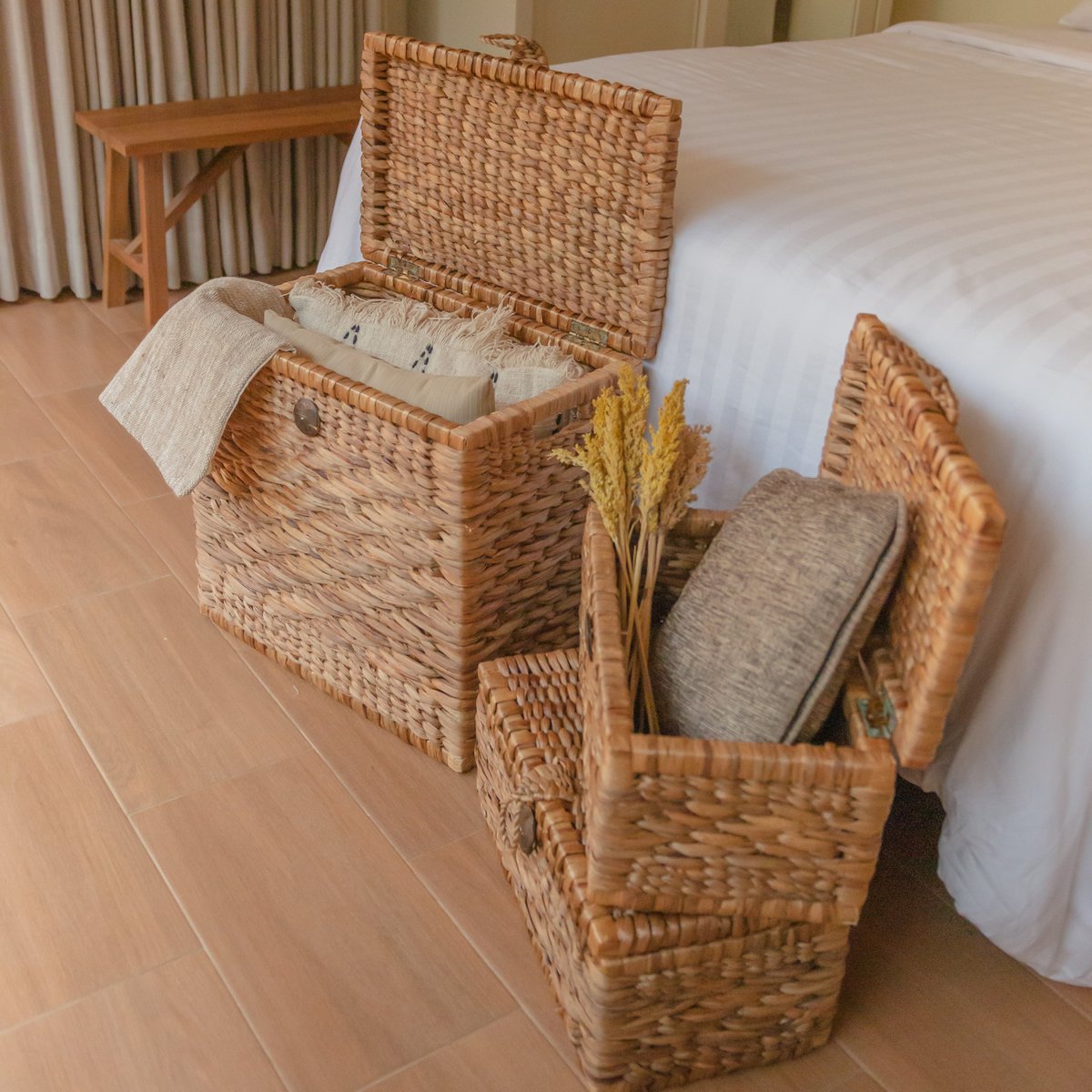 Trunk Basket | Laundry Basket with Lid KELANA made from Water Hyacinth (2 sizes) - LUXONAS HOME