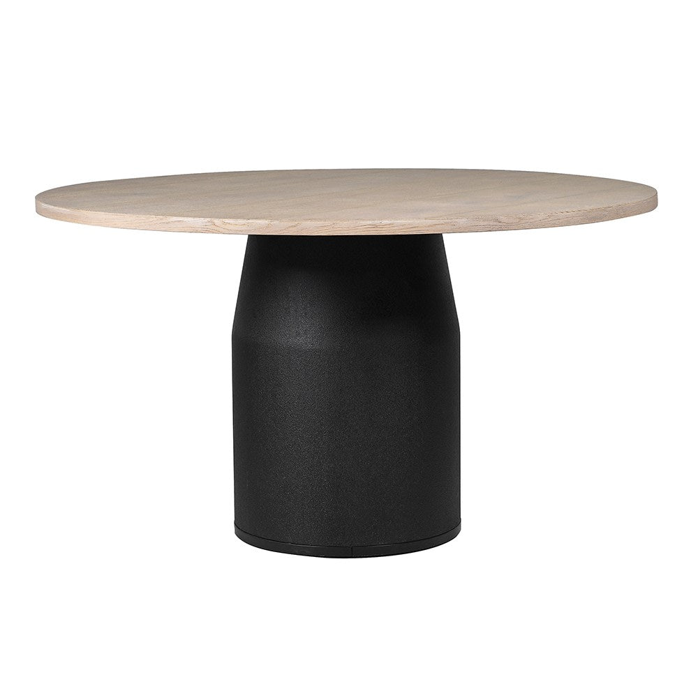 Washed Oak Dining Table - Elegant and Durable Design - LUXONAS