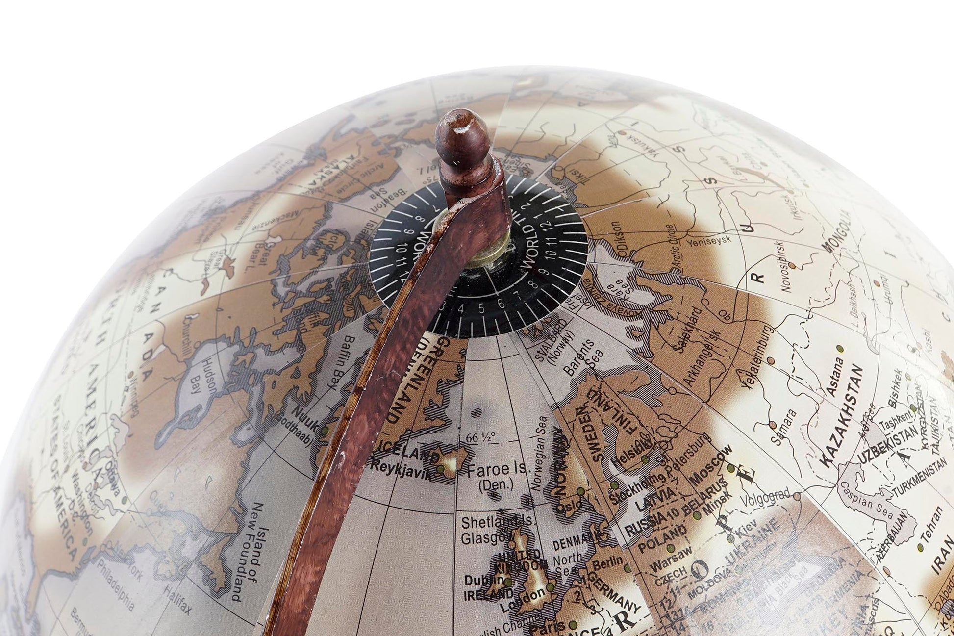 World Globe on Rust Metal Base - LUXONAS