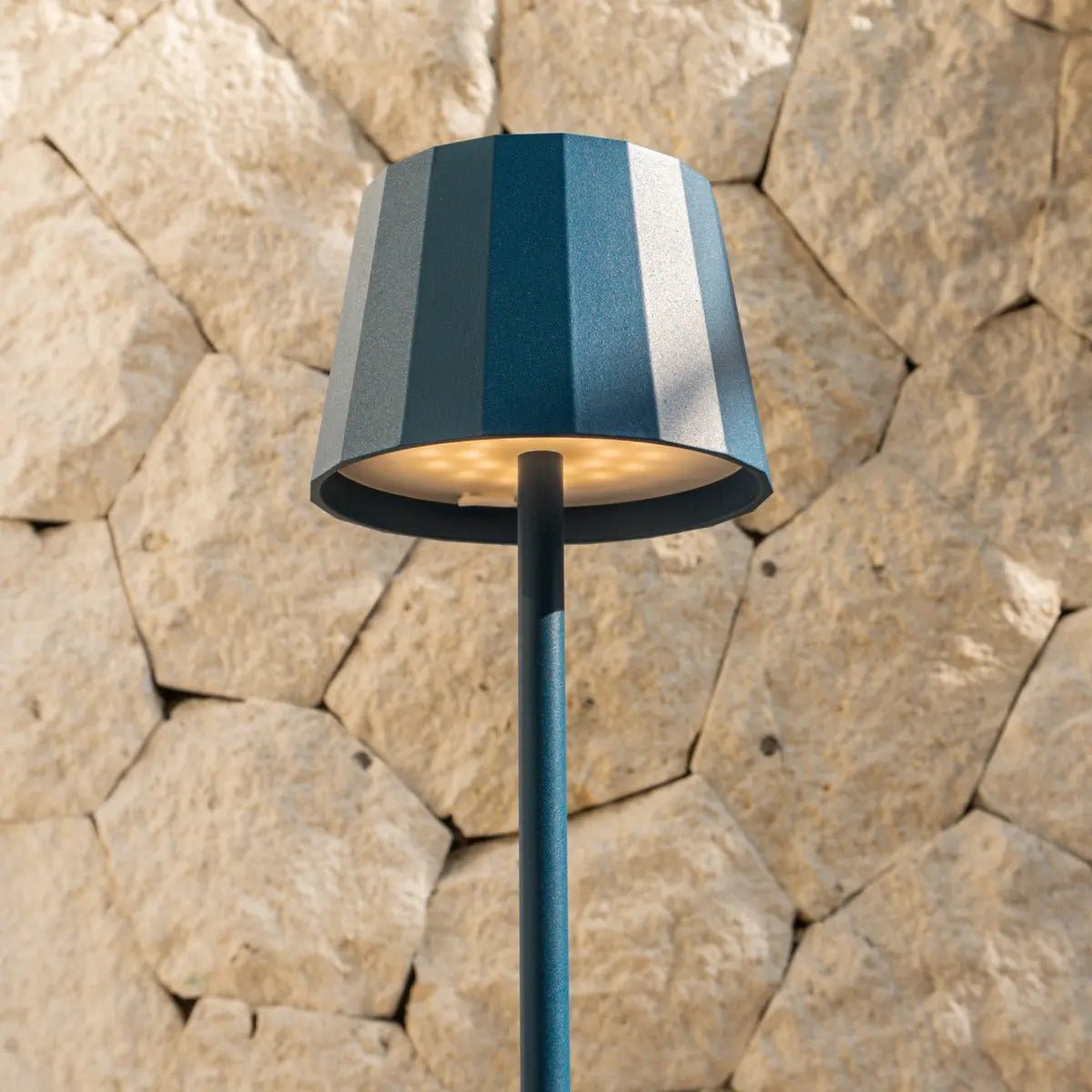 Wouter Delftware Blue Rechargeable Table Lamp | Wireless Charging & 120 - Hour Battery Life - LUXONAS HOME