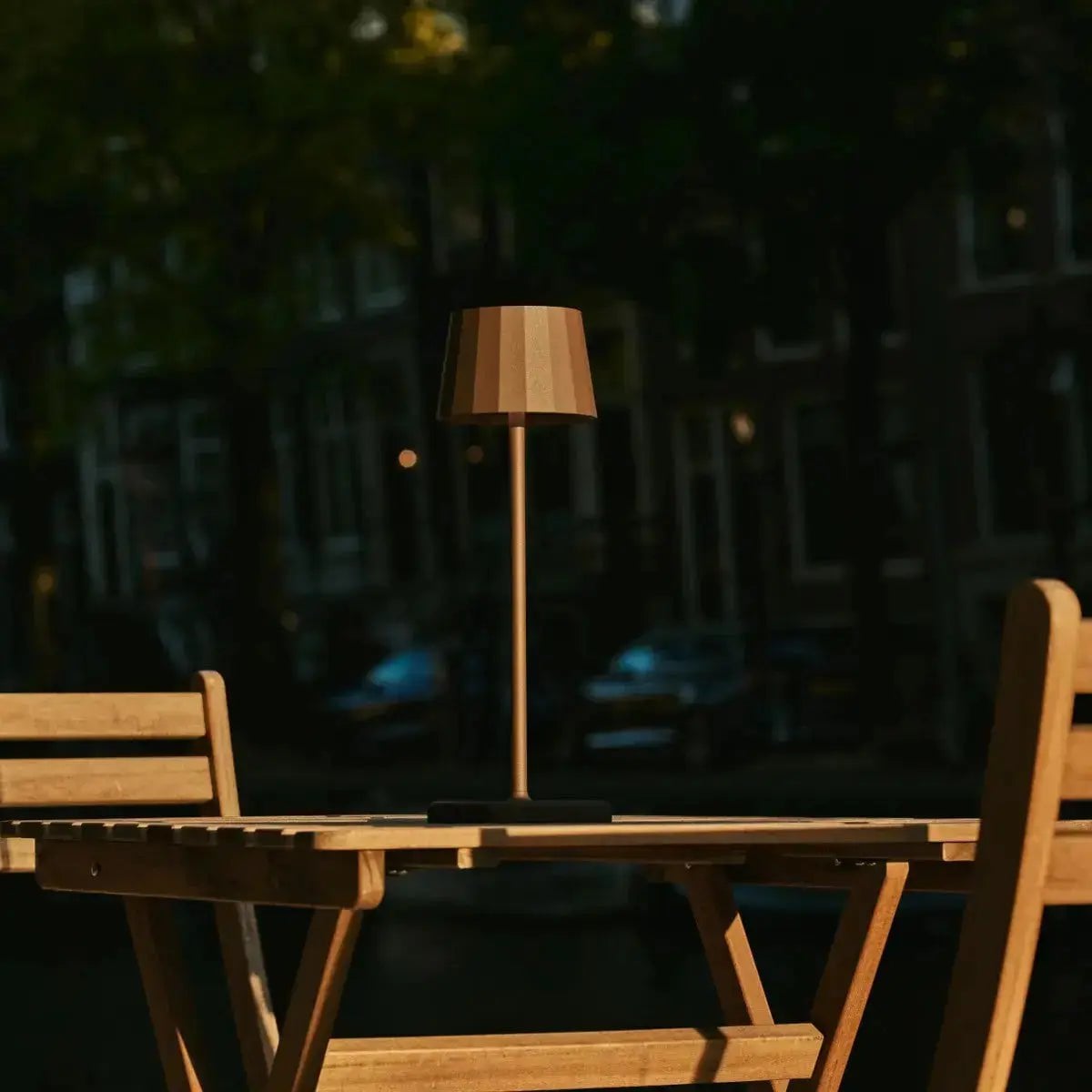 Wouter Mocha Brown Rechargeable Table Lamp | Wireless Charging & 120 - Hour Battery Life - LUXONAS HOME