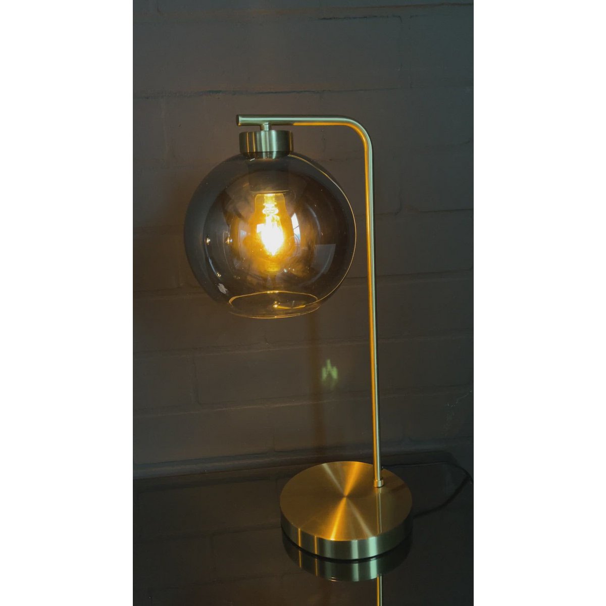 Xandy Table lamp Gold - LUXONAS HOME