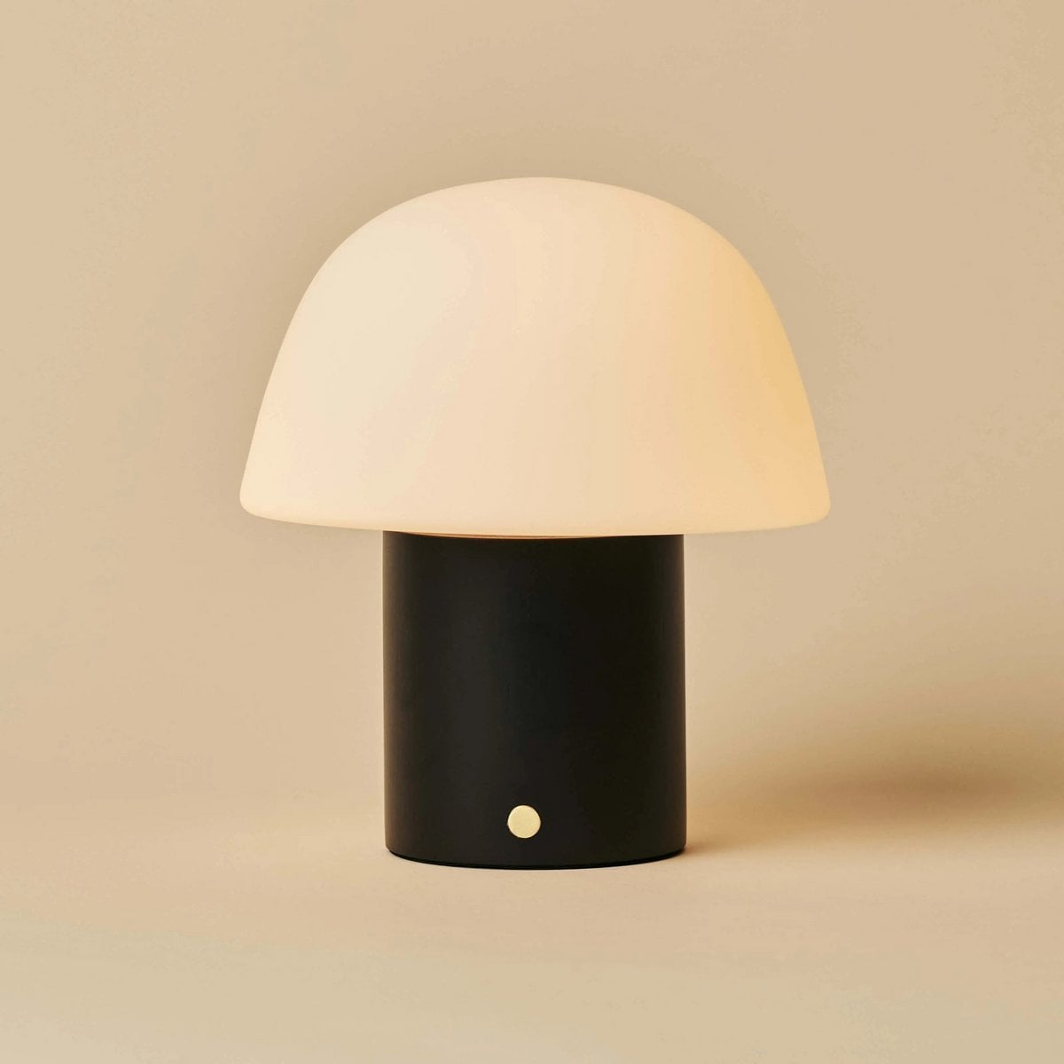 Yannick Black Cordless Table Lamp | Modern, Battery - Powered & Sustainable Design - LUXONAS HOME